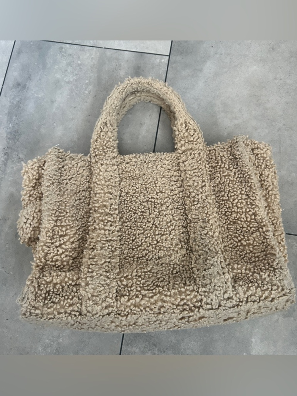 Marc Jacobs the teddy small tote bag purse - Picture 4 of 12